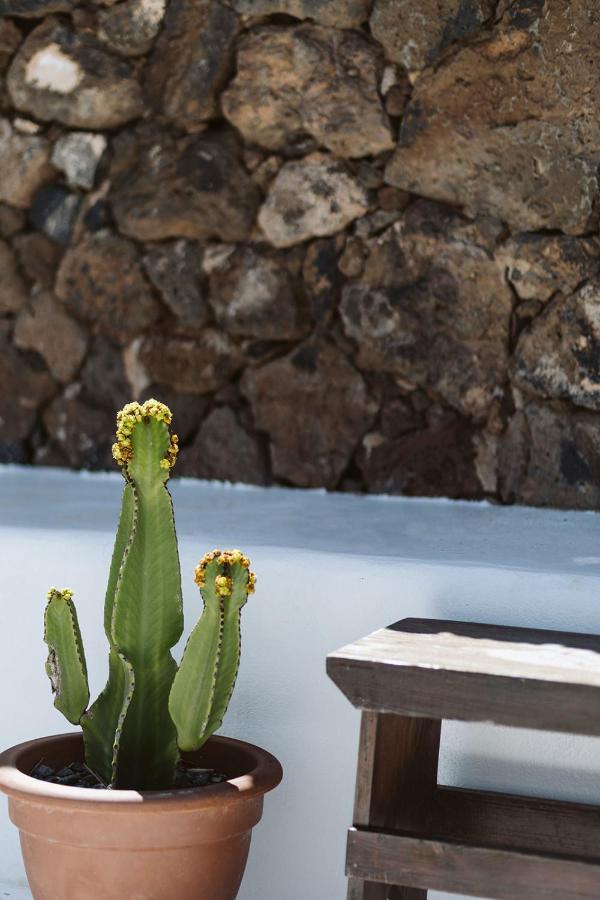 Hotelito Rural Flor de Timanfaya Tinajo Exterior foto